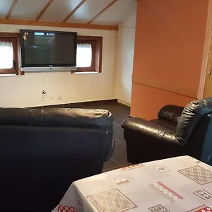 Ruim Vakantiehuisje In - 6 Pers - Tuin Nieuwpoort
